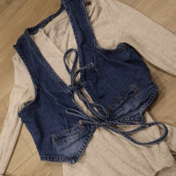 Forever 21 Denim Vest - Picture 6 of 6